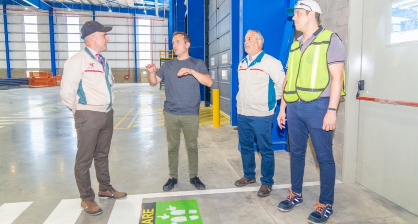 Campana: Abella recorrió la ampliación de Toyota Boshoku