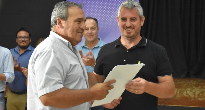 Colón (ER): Ya son 250 las familias que accederán a la tenencia definitiva de su casa y terreno en el partido