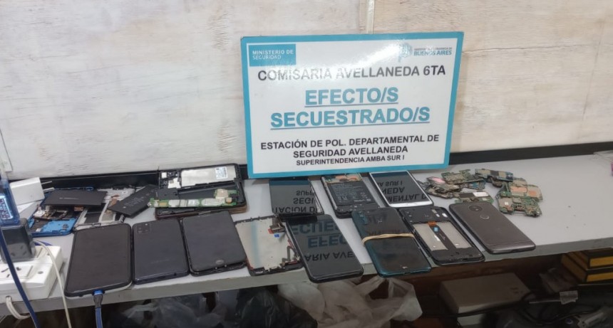 Avellaneda: El Municipio realizó un operativo contra la venta ilegal de tecnología