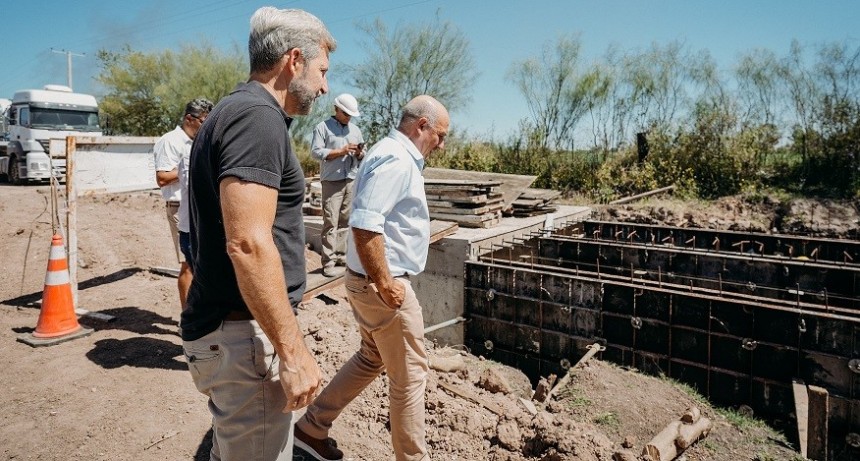 Entre Ríos: Frigerio recorrió una obra pluvial reiniciada en General Galarza