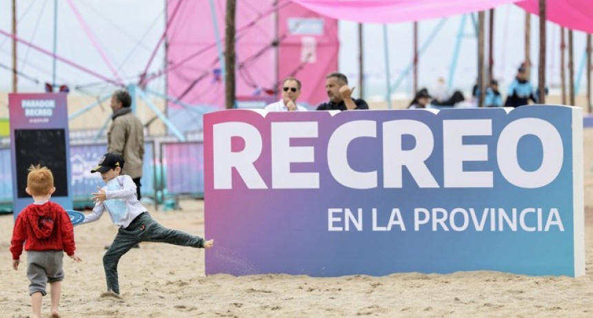La Provincia inauguró paradores ReCreo en Miramar y Villa Gesell