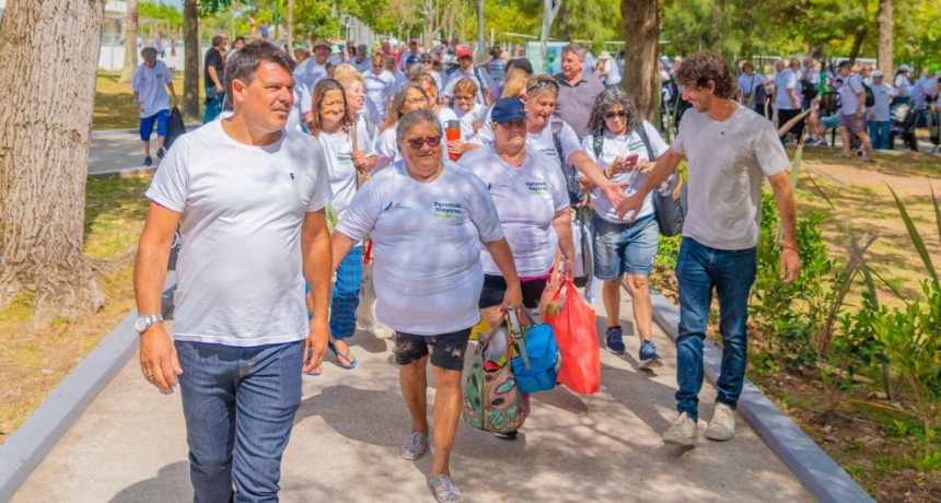 San Fernando: Andreotti inauguró más espacio verde frente al río en el Polideportivo N°3, para adultos mayores