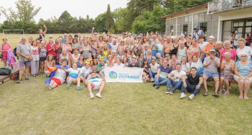 Ituzaingó: Descalzo recorrió las colonias de vacaciones del distrito