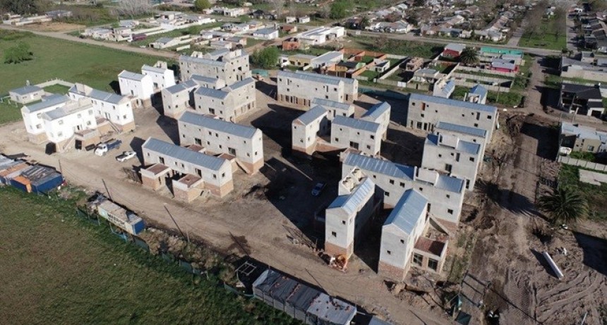 La Provincia construye más de 100 casas en Las Flores
