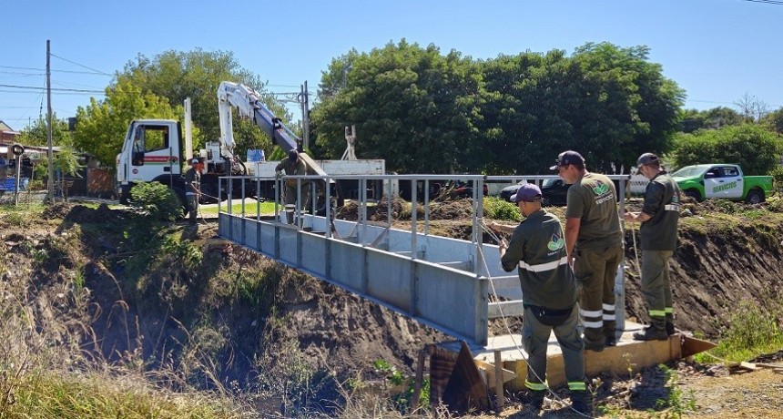 E. Echeverría: La Municipalidad continúa con la construcción de puentes peatonales en el distrito
