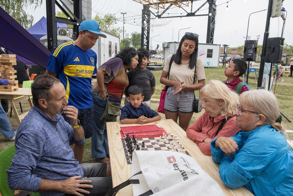 Campana: Ya comenzaron las Escuelas Deportivas de Verano