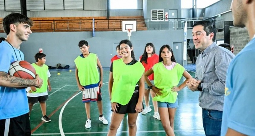 Malvinas Argentinas: Leo Nardini recorrió las Colonias de Verano del distrito 