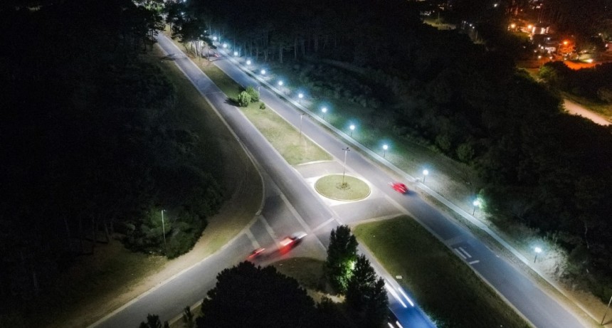 Pinamar: El Municipio colocó más iluminarias led en el corredor educativo  