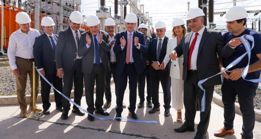 Alberto Fernández inauguró dos estaciones de transformadores en Tucumán