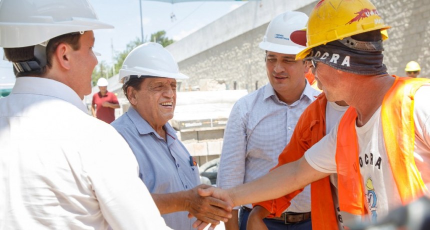Berazategui: Mussi recorrió las obras del túnel bajo las vías del camino Tournig Club 