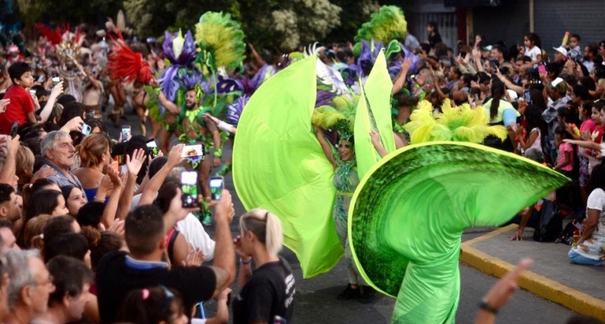 La Plata: Más de 120 mil personas disfrutaron de los festejos de carnaval en los barrios platenses