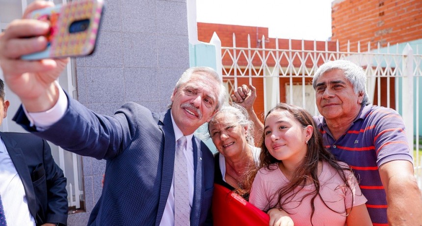 El Presidente inauguró el nuevo Colector Cloacal en Morón 