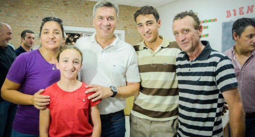 Chaco: El Gobierno Provincial entregó kits de elementos para productores apícolas 