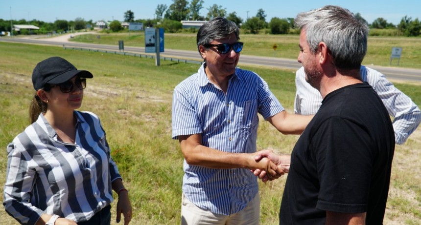 Colón (ER): José Luis Walser visitó junto al Jefe de Proyecto del BID los terrenos de las nuevas lagunas de tratamiento