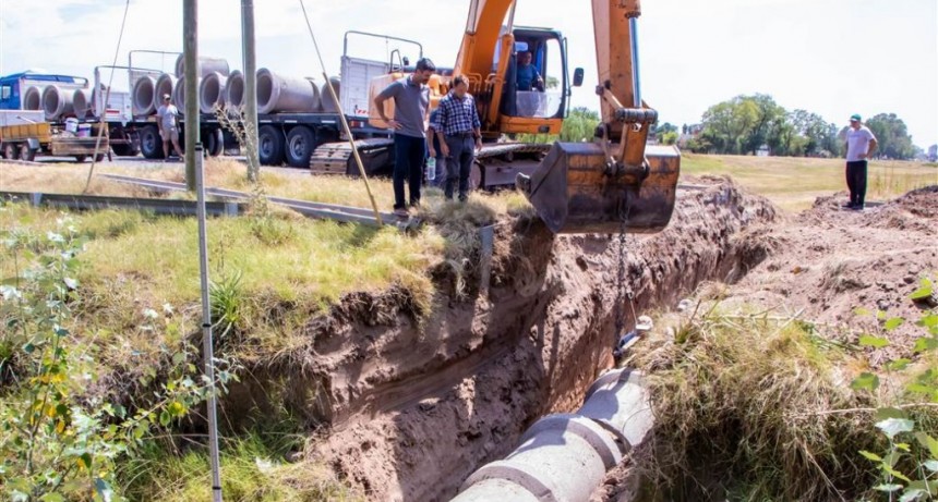 Junín: El Municipio realiza una obra hídrica que permitirá la expansión de la red de gas natural a un nuevo sector de la ciudad