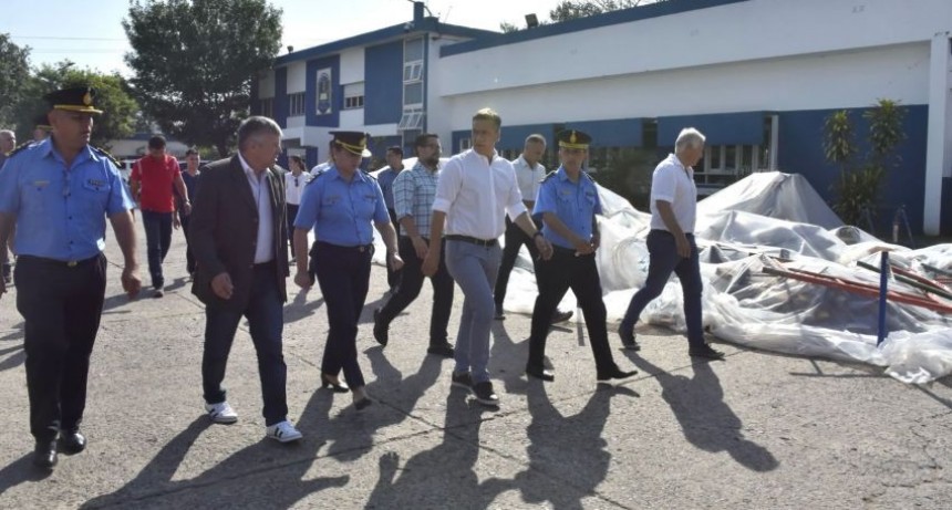 Chaco: Zdero recorrió obras de refacción de la Escuela de Policía 