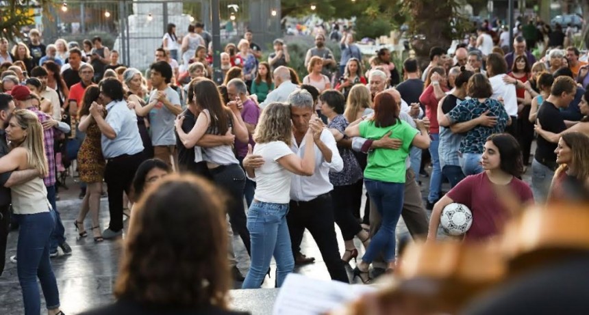 Vicente López: Se viene Noche de Tango en Plaza Alem