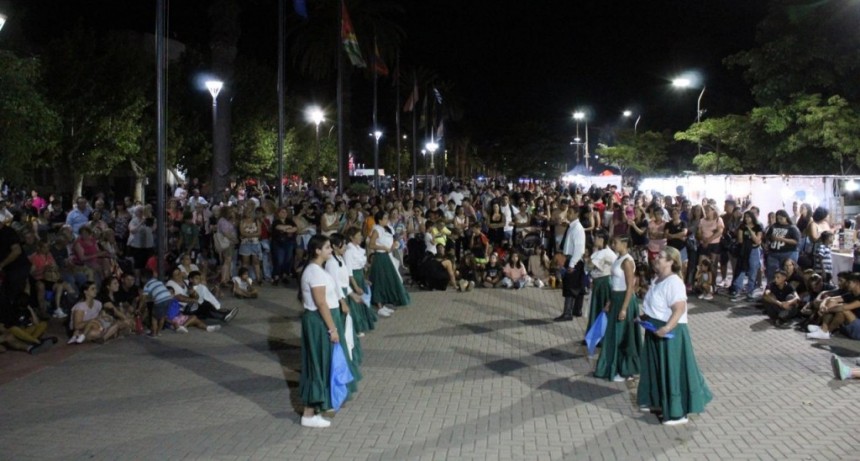 Bolívar: Fue un éxito la segunda noche de Verano Activo en el Centro Cívico