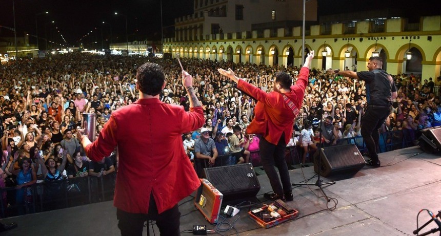 Luján: Más de 80 mil personas disfrutaron de una nueva edición de “Música en la Plaza”