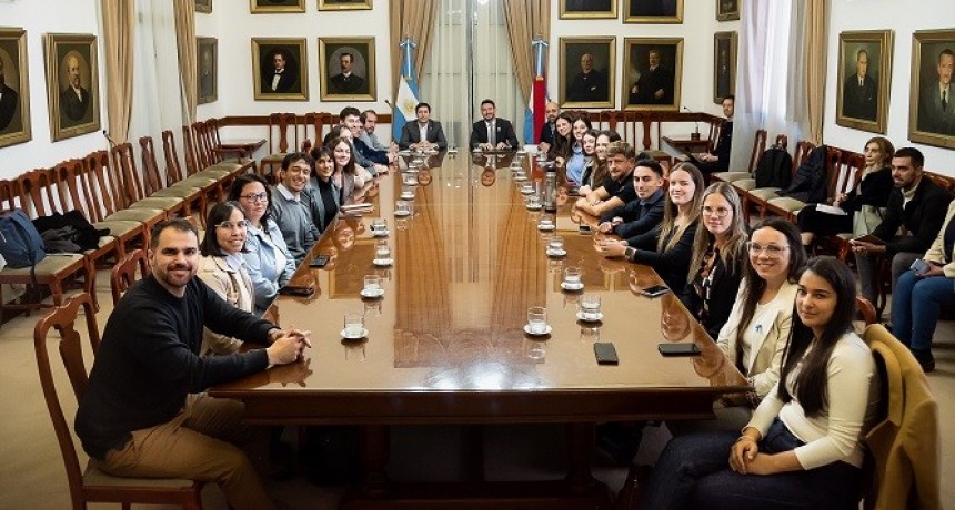 Entre Ríos: La Provincia y el CFI convocan a una formación en Gestión para el Desarrollo