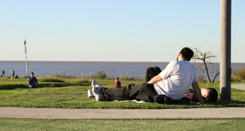 Vicente López: La ciudad celebra San Valentin y el fin de semana largo con propuestas gastronómicas, shows en vivo y costa 100% peatonal