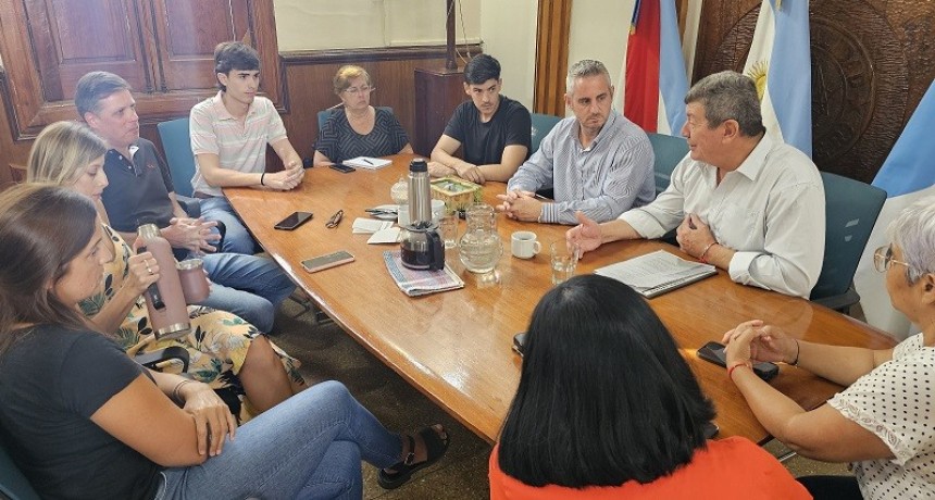 Colón (ER): Walser junto a Concejales locales dialogaron con Schönhals sobre el financiamiento para finalizar las 72 viviendas