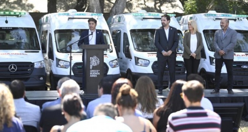 La Provincia entrega 199 nuevas ambulancias que fortalecerán la gestión de emergencias bonaerense