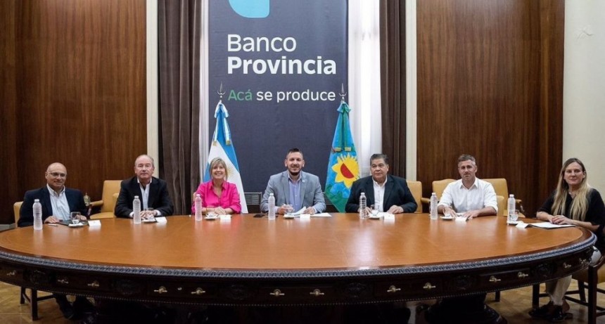 José C. Paz: Ishii firma acuerdos Provincia Leasing para optimizar equipamiento vial del Municipio 