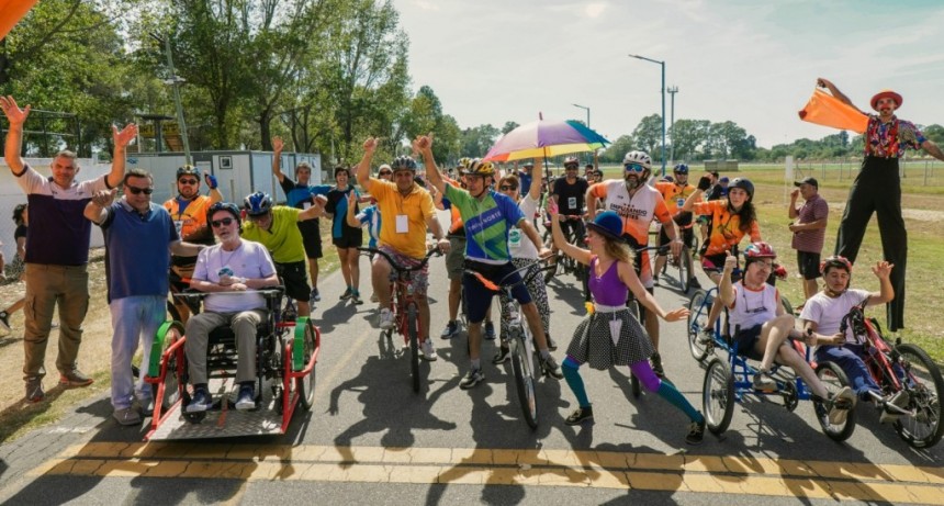Zárate: Con una importante concurrencia, se realizó la Bicicleteada Inclusiva “SUBITE”