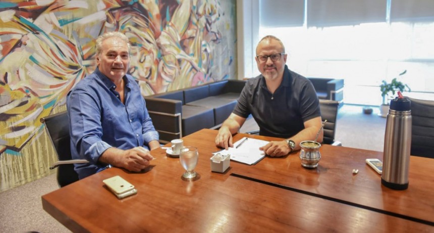 Tres de Febrero: Valenzuela y Collia acordaron un nuevo aumento salarial para el primer trimestre del 2023 