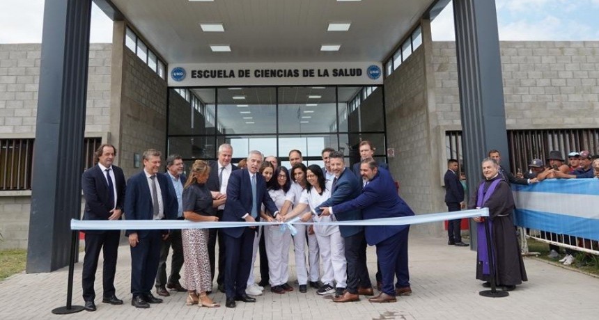 Merlo: Alberto Fernández y Gustavo Menéndez inauguraron el nuevo Campus de la Universidad del Oeste (UNO)