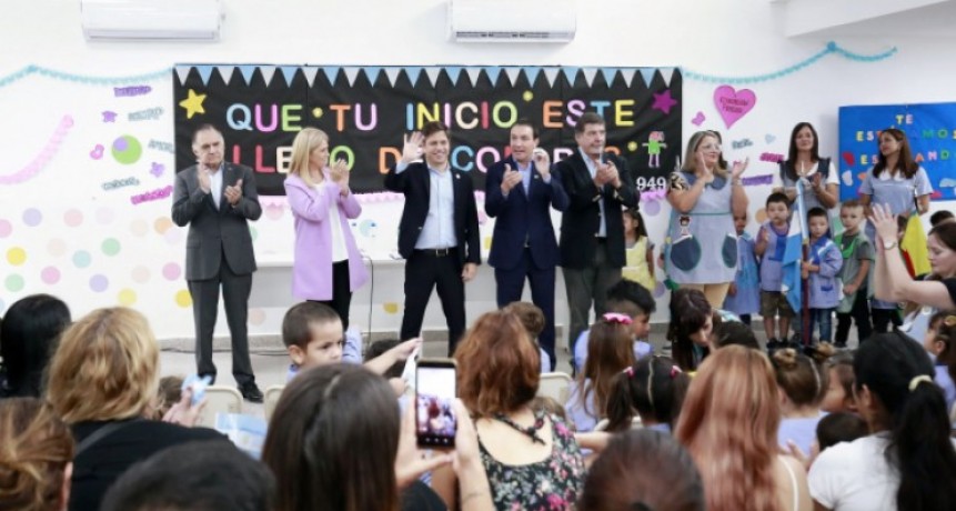 Kicillof encabezó el acto que dio inicio al ciclo lectivo 2024 en Florencio Varela
