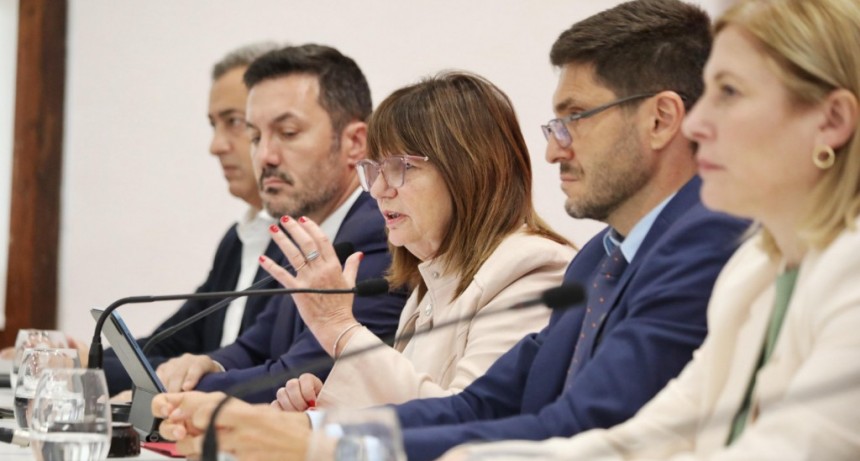 Bullrich, Petri, Pullaro y Javkin pusieron en marcha el Comité de Crisis en Rosario