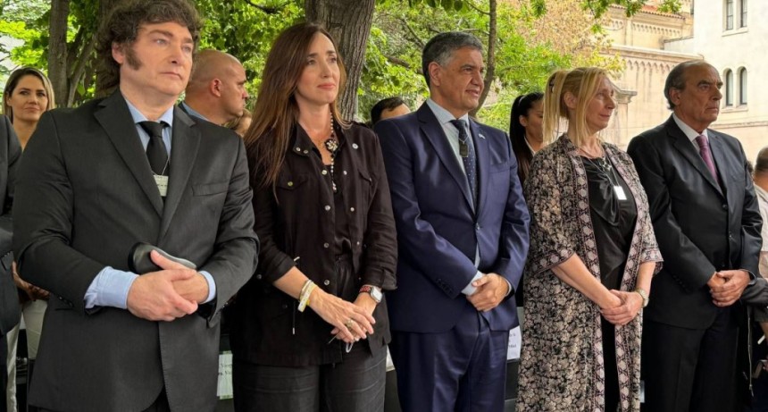 Milei y Petri participaron del homenaje a familiares y víctimas en el 32° aniversario del atentado a la Embajada de Israel
