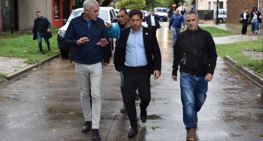 Berisso: Kicillof junto Cagliardi recorrieron las zonas afectadas por el temporal en el distrito  
