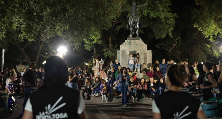 Mercedes: Se realizó la tradición “vigilia al 24” en plaza San Martín
