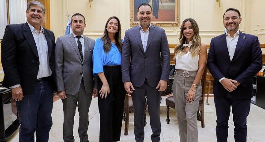 Corrientes: Valdés firmó acuerdos para refaccionar espacios culturales de cuatro localidades del interior