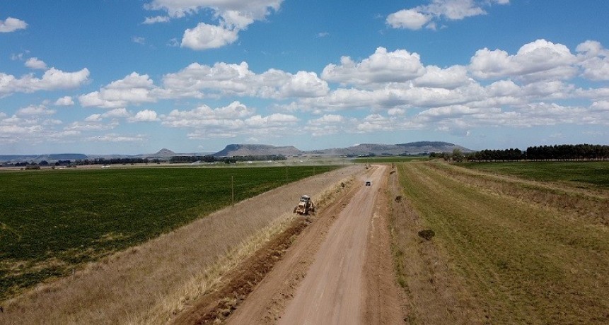 Balcarce: Contin&uacute;an los trabajos de mantenimiento y reconstrucci&oacute;n en la Red Vial Rural 