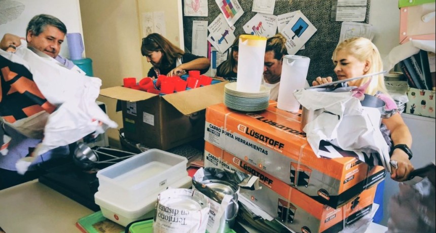 Pte. Per&oacute;n: El Consejo Escolar entreg&oacute; m&aacute;s equipamientos a instituciones escolares