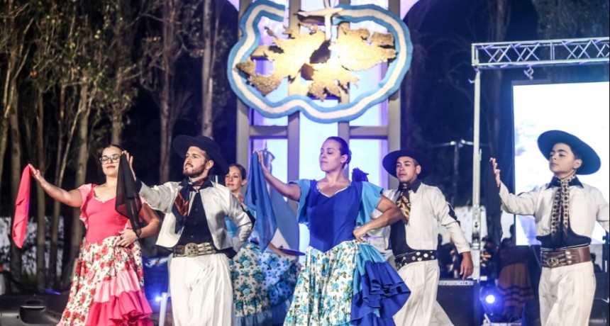 Luj&aacute;n: Peteco Carabajal se presentar&aacute; en la vigilia para conmemorar a los h&eacute;roes