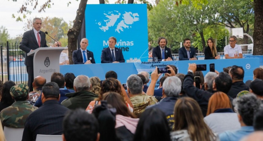 Alberto Fernández convocó a fortalecer “el compromiso con Malvinas” y a “seguir alzando la voz hasta que el mundo nos escuche”