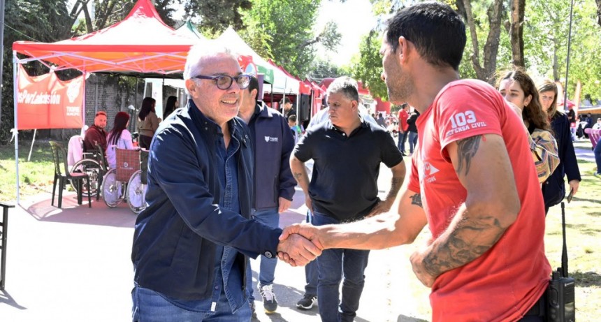 Julio Zamora participó de una nueva jornada del programa “Tigre con Vos” en Benavídez 