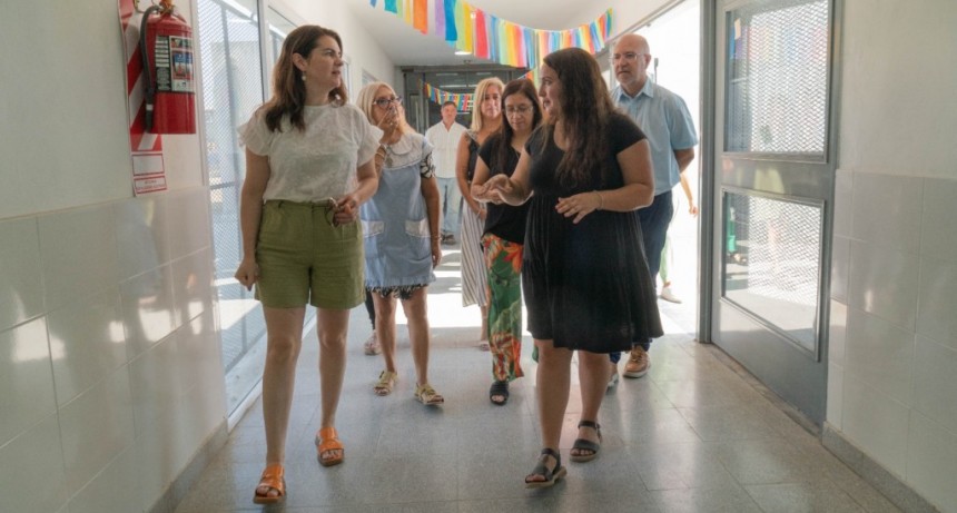 Moreno: Avanzan las obras en los Institutos Educativos de La Reja 