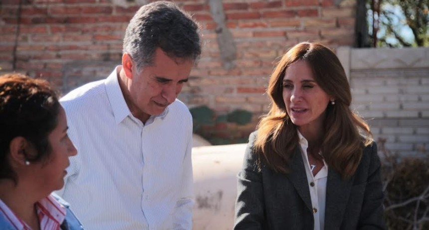 Rivadavia: Juanci Martínez recorrió junto a Tolosa Paz el primer barrio sustentable del partido