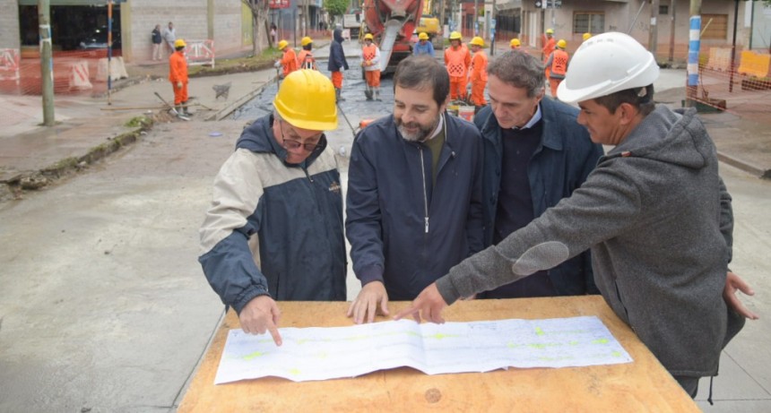 San Martín: Fernando Moreira y Gabriel Katopodis recorrieron las obras de renovación de la Av. 9 de Julio