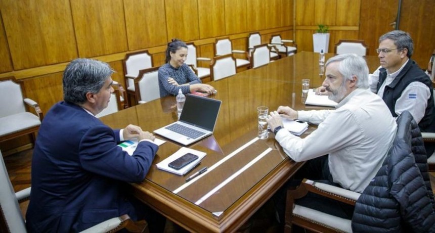 Chaco: El Gobierno y GENSUS definen convenio para la provisión de semillas de algodón a pequeños productores 