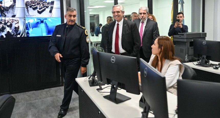 Alberto Fernández participó de la presentación del nuevo 911 Federal