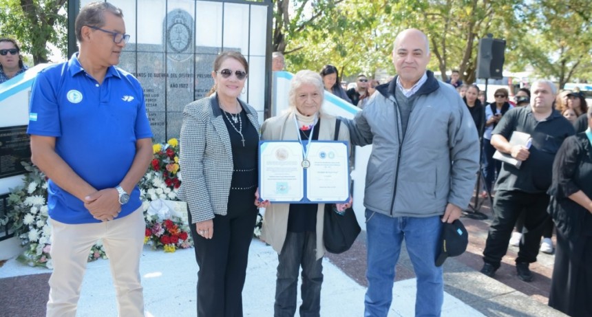 Pte. Perón: Cantero encabezó un emotivo acto por el 42° Aniversario de la Gesta de Malvinas 