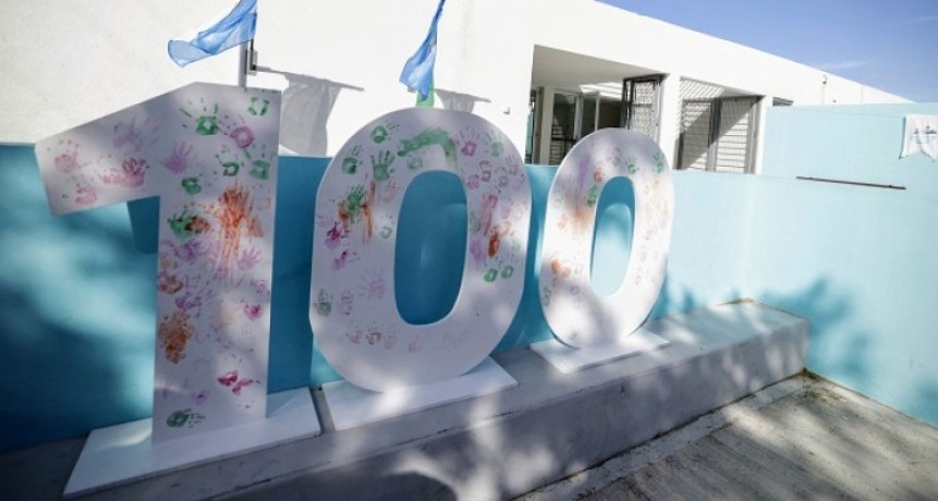 Kicillof inauguró el Jardin de Infantes número 100 desde se gestión en La Costa