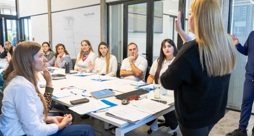 San Nicolás: Comenzaron las capacitaciones en lenguaje de señas en la municipalidad
